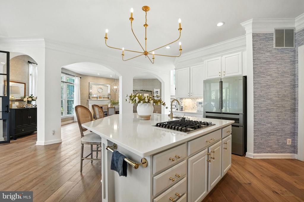 40488 WINDCROFT LANE