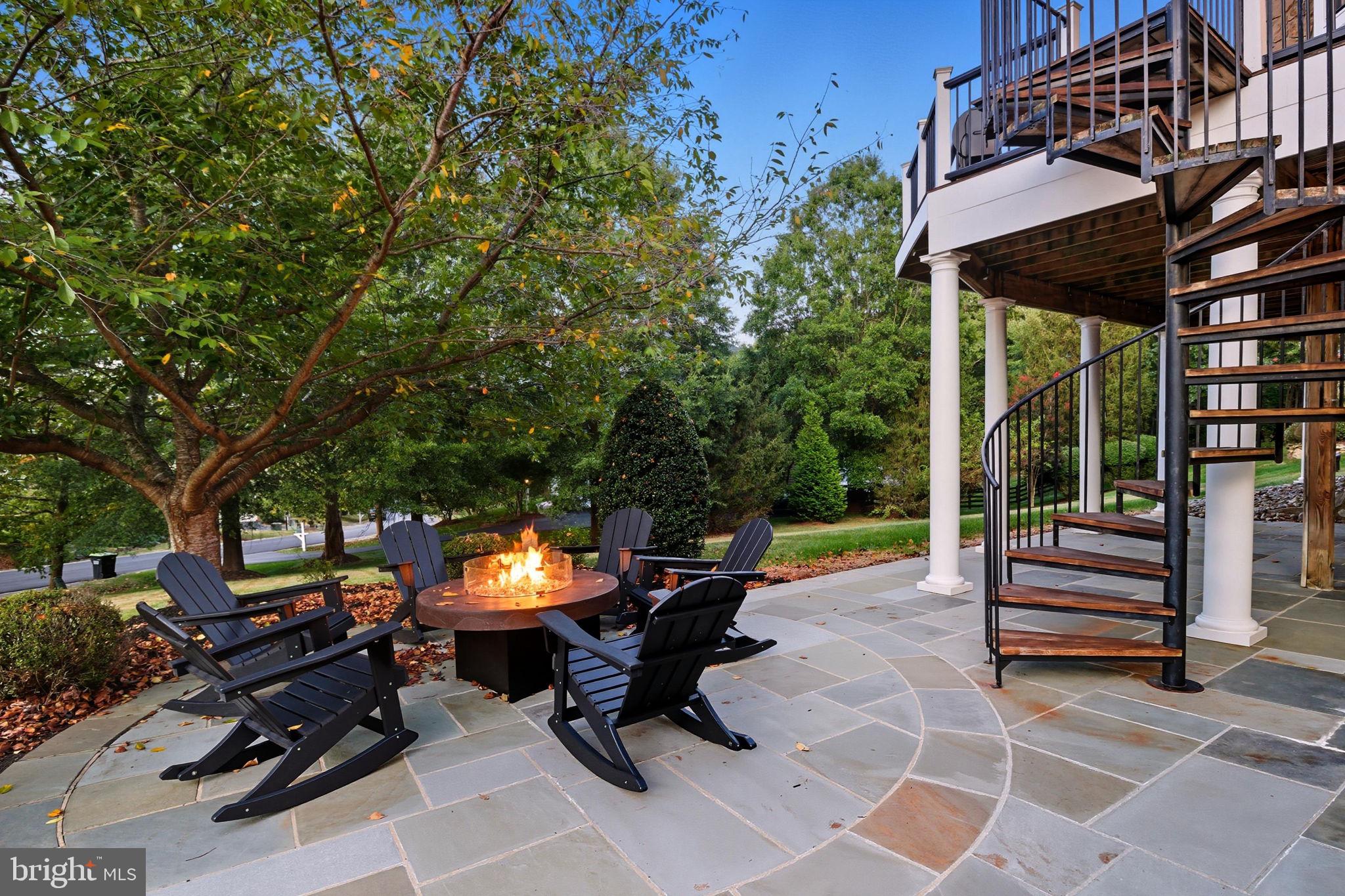 40488 WINDCROFT LANE