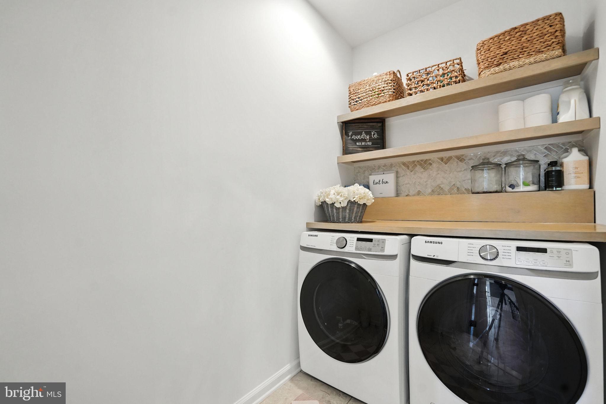 40488 WINDCROFT LANE