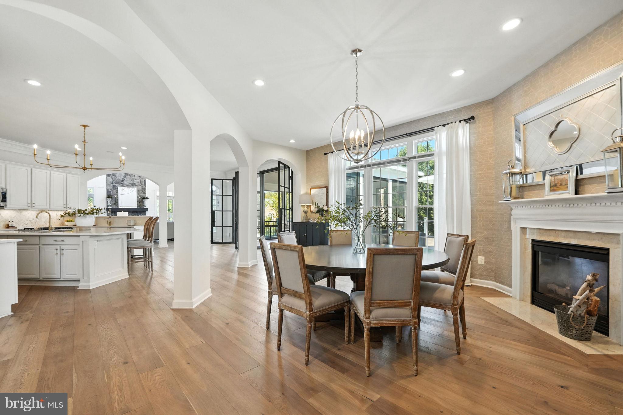 40488 WINDCROFT LANE