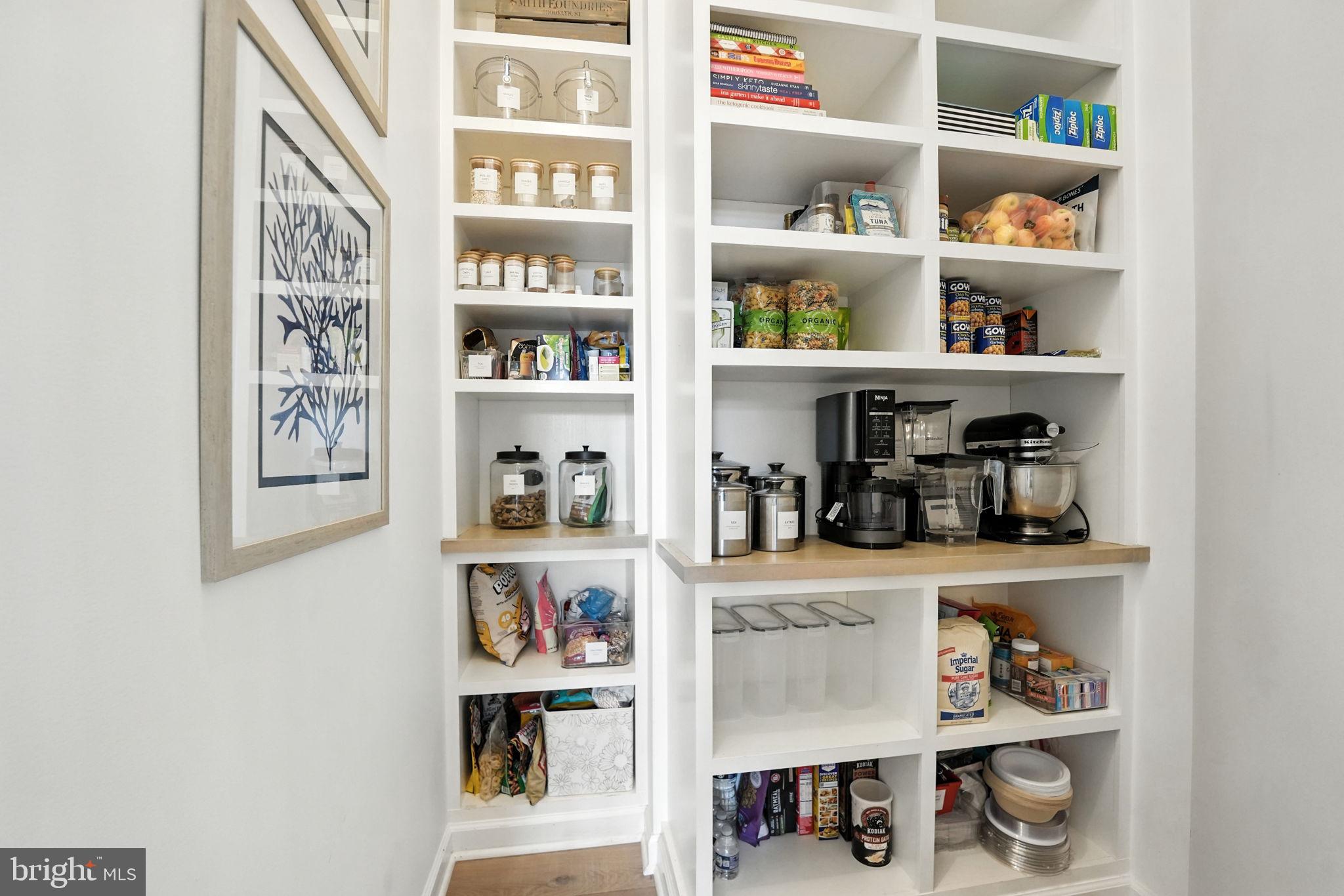 40488 WINDCROFT LANE