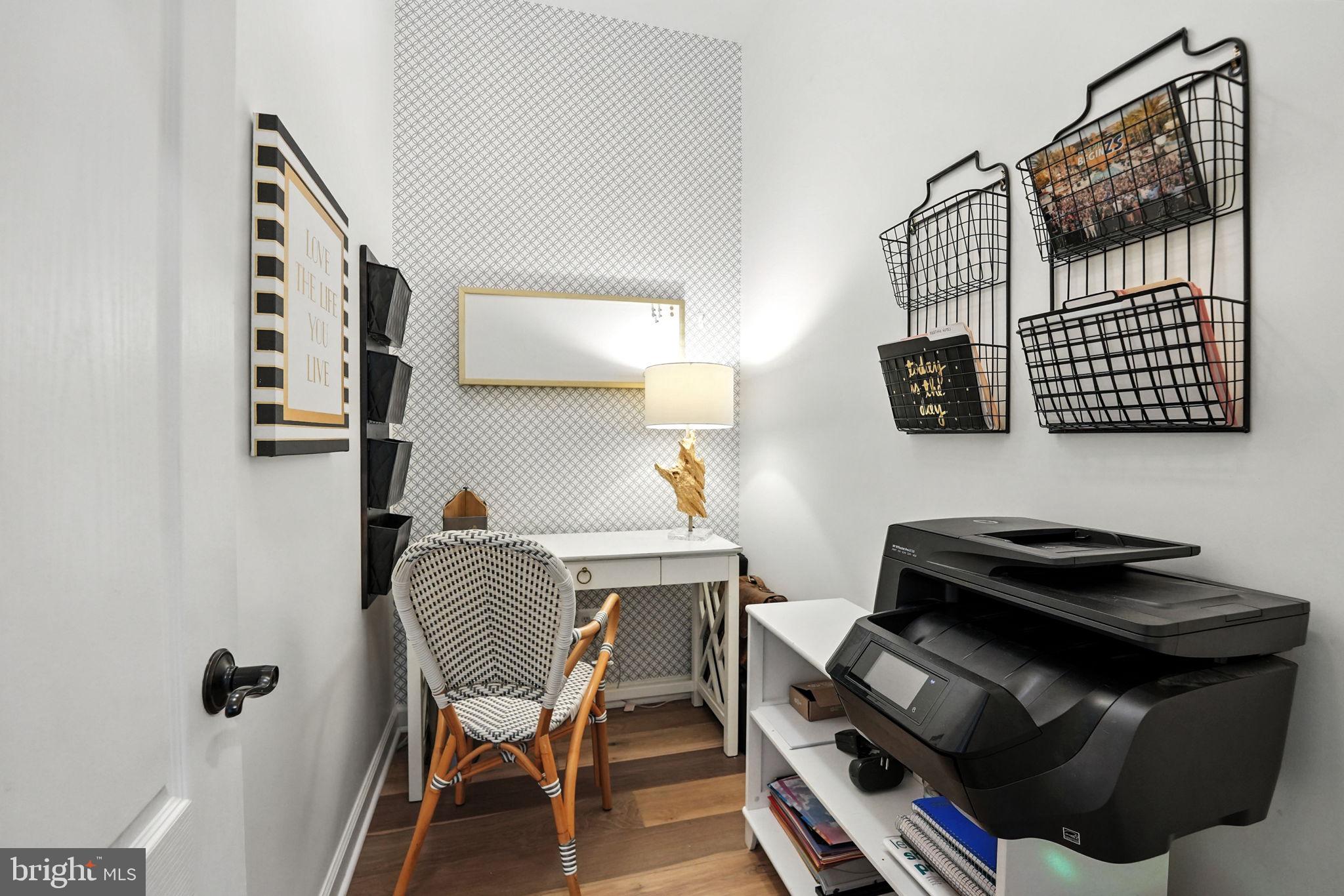 40488 WINDCROFT LANE