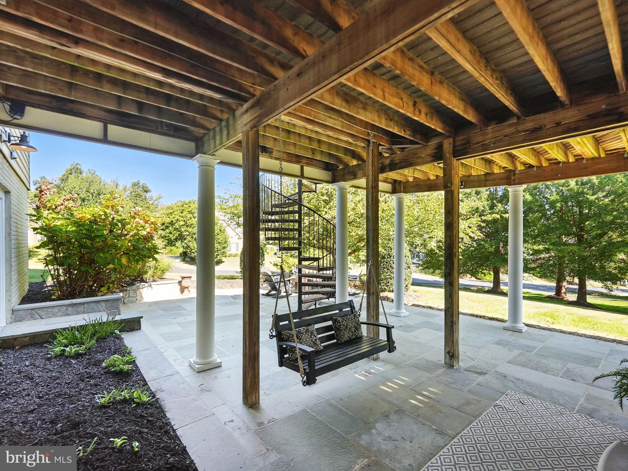 40488 WINDCROFT LANE