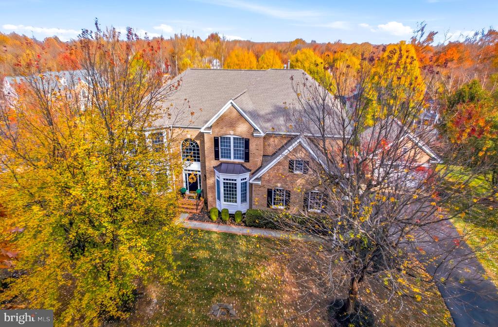 40488 WINDCROFT LANE
