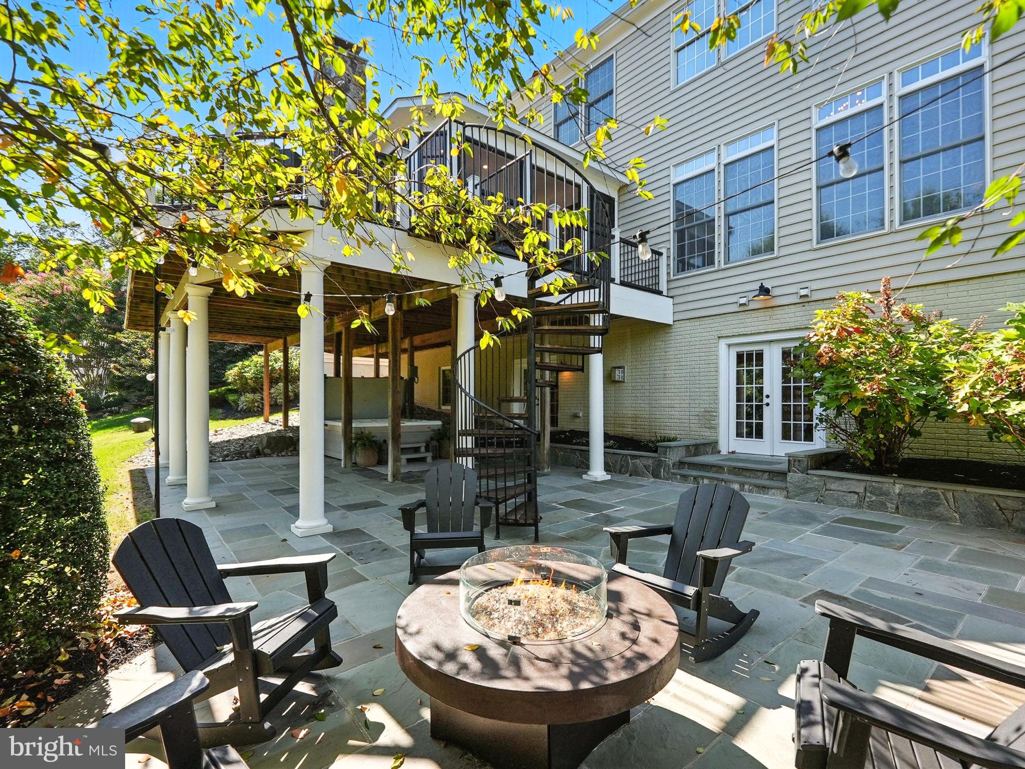 40488 WINDCROFT LANE