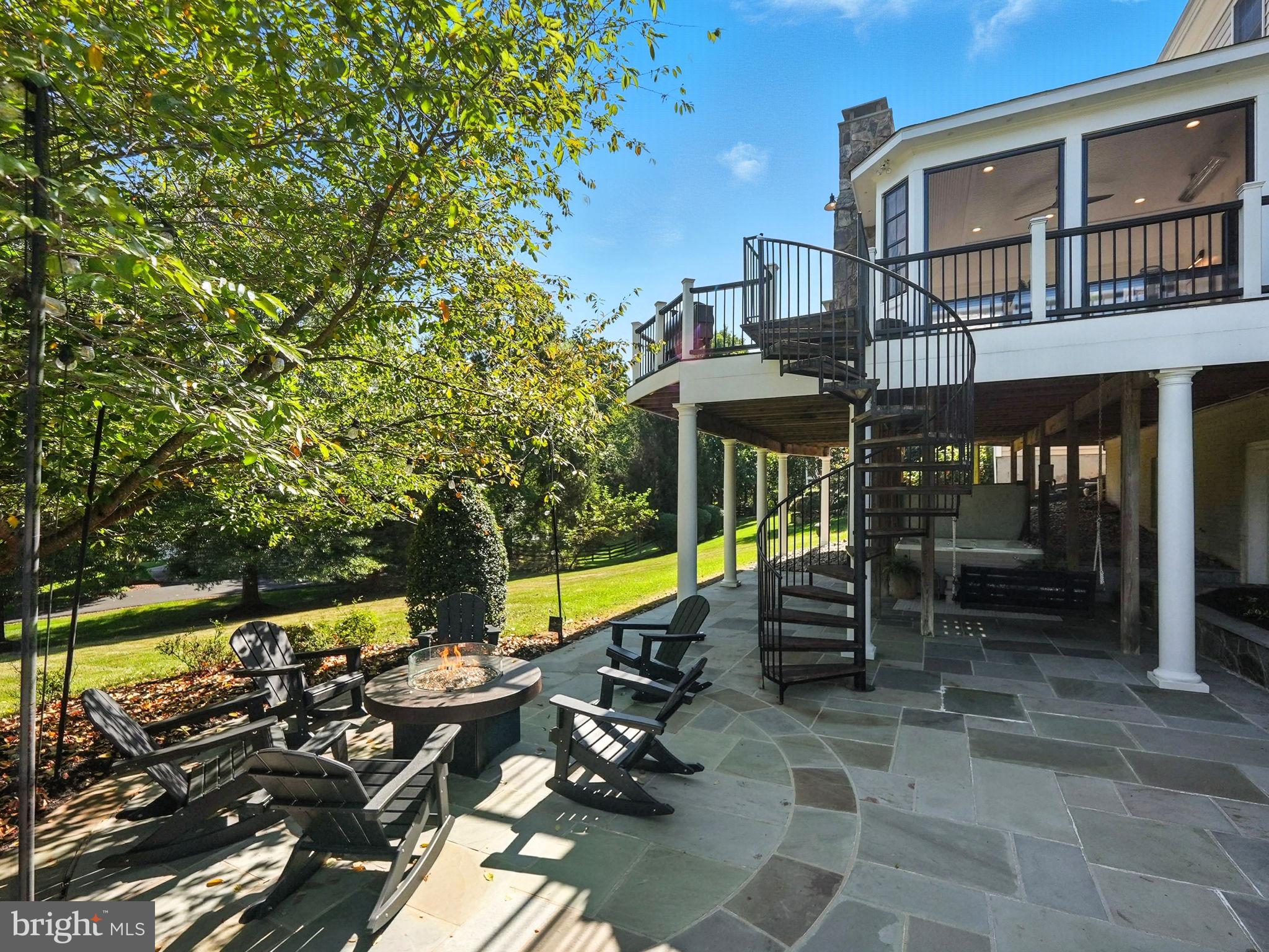 40488 WINDCROFT LANE