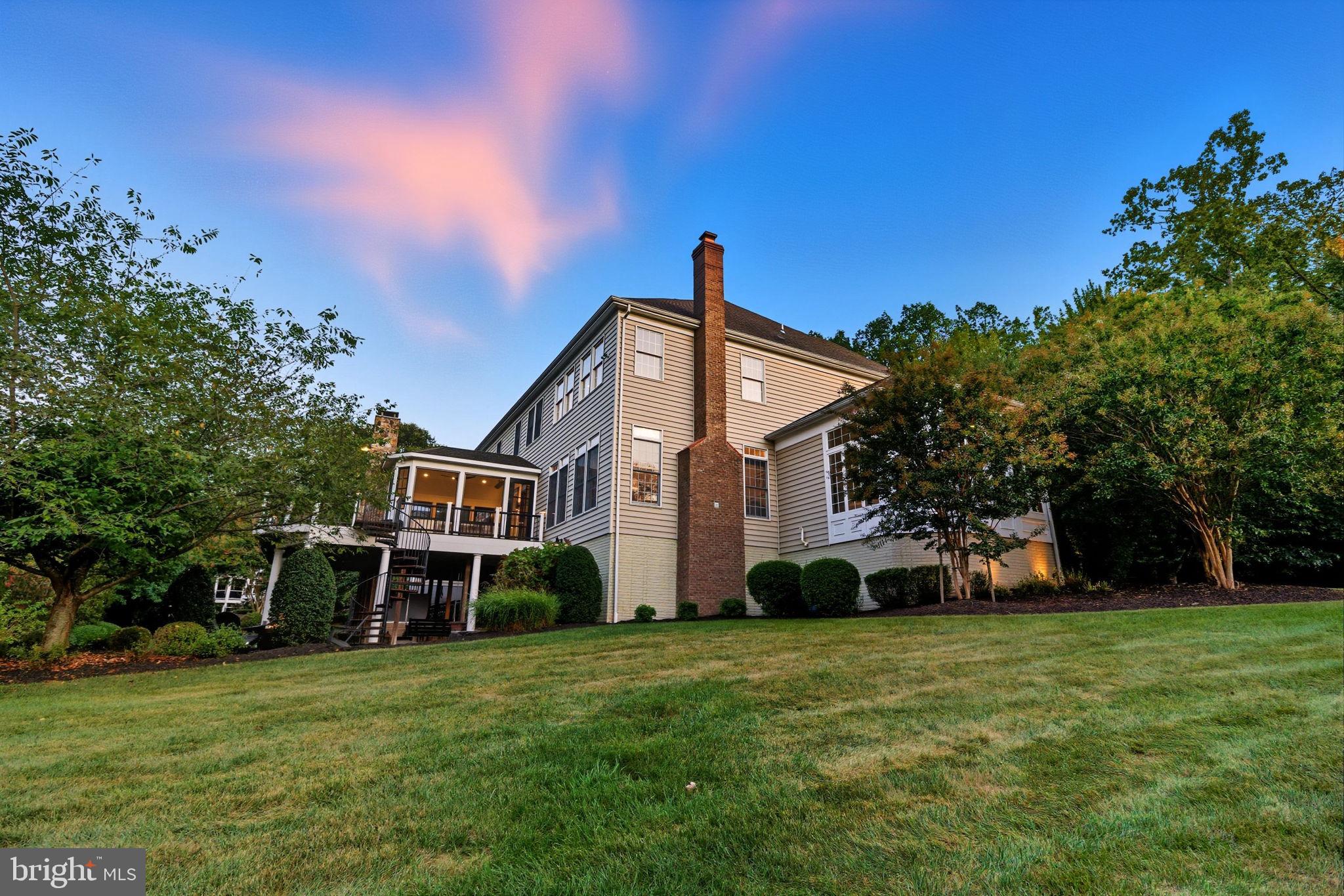 40488 WINDCROFT LANE