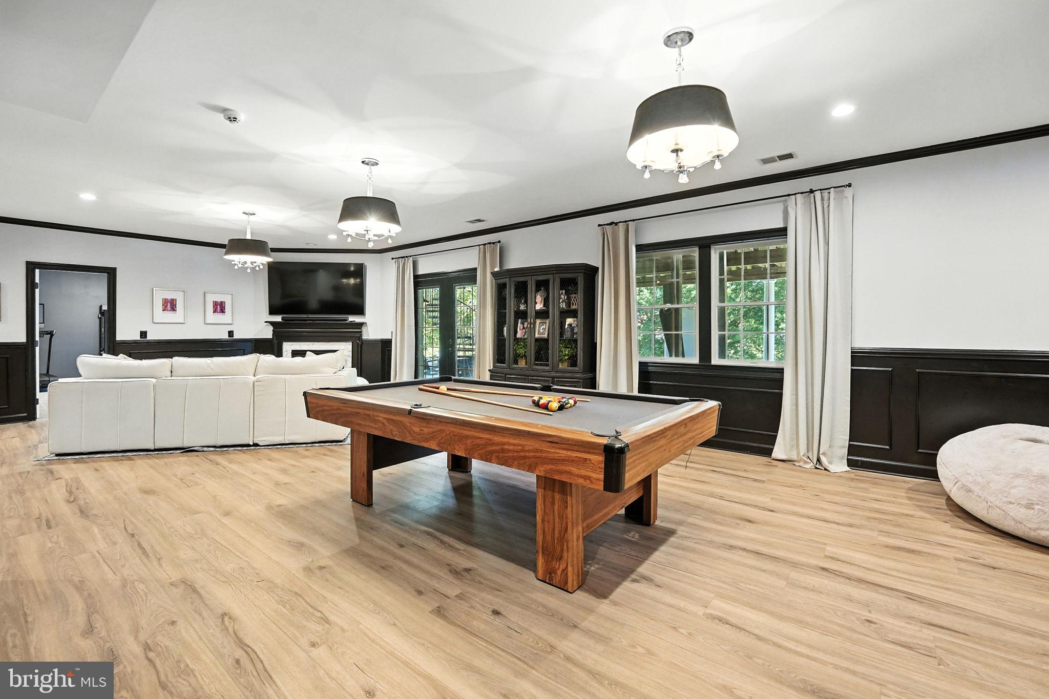 40488 WINDCROFT LANE