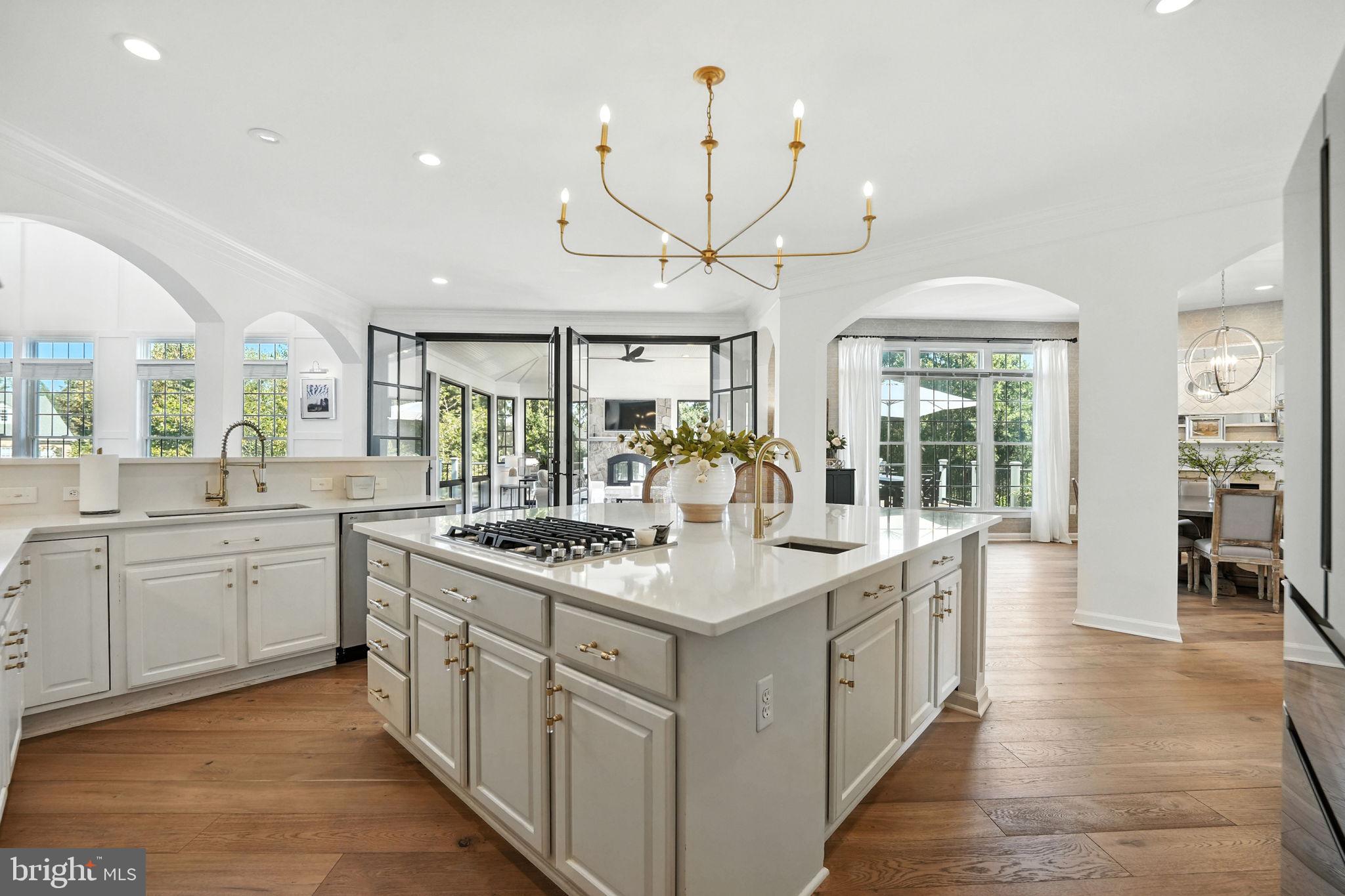 40488 WINDCROFT LANE