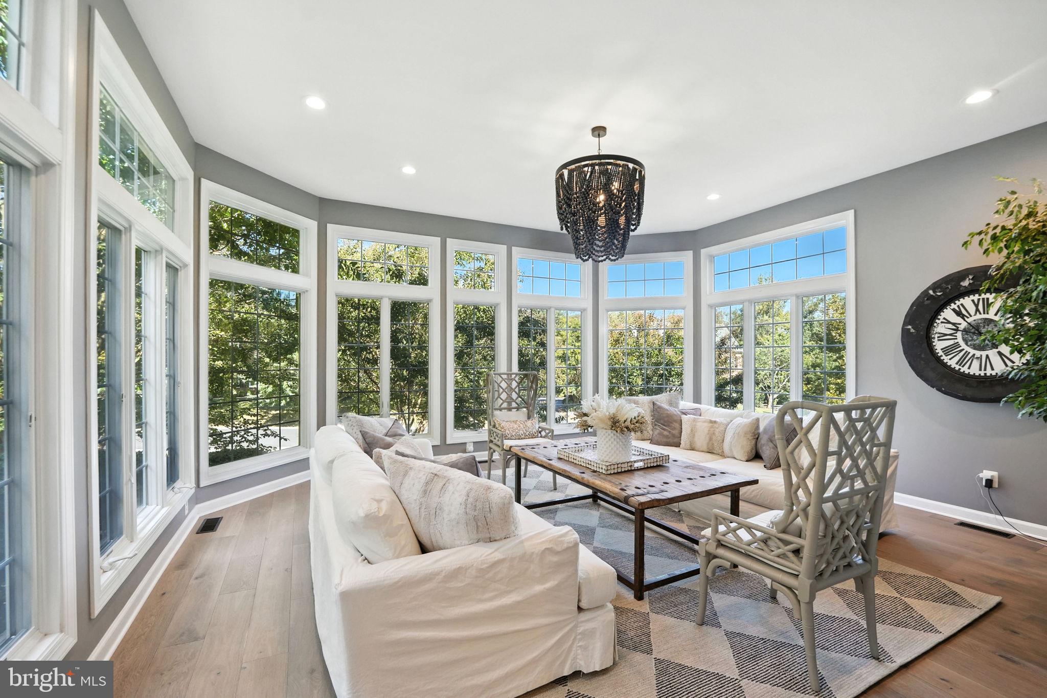 40488 WINDCROFT LANE