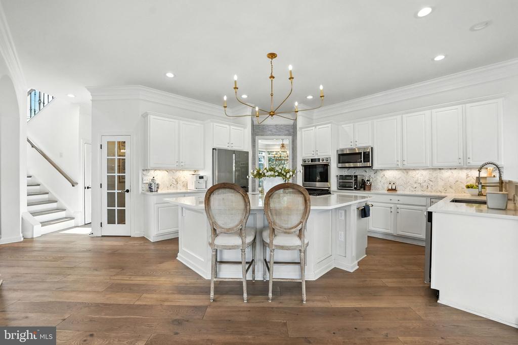40488 WINDCROFT LANE