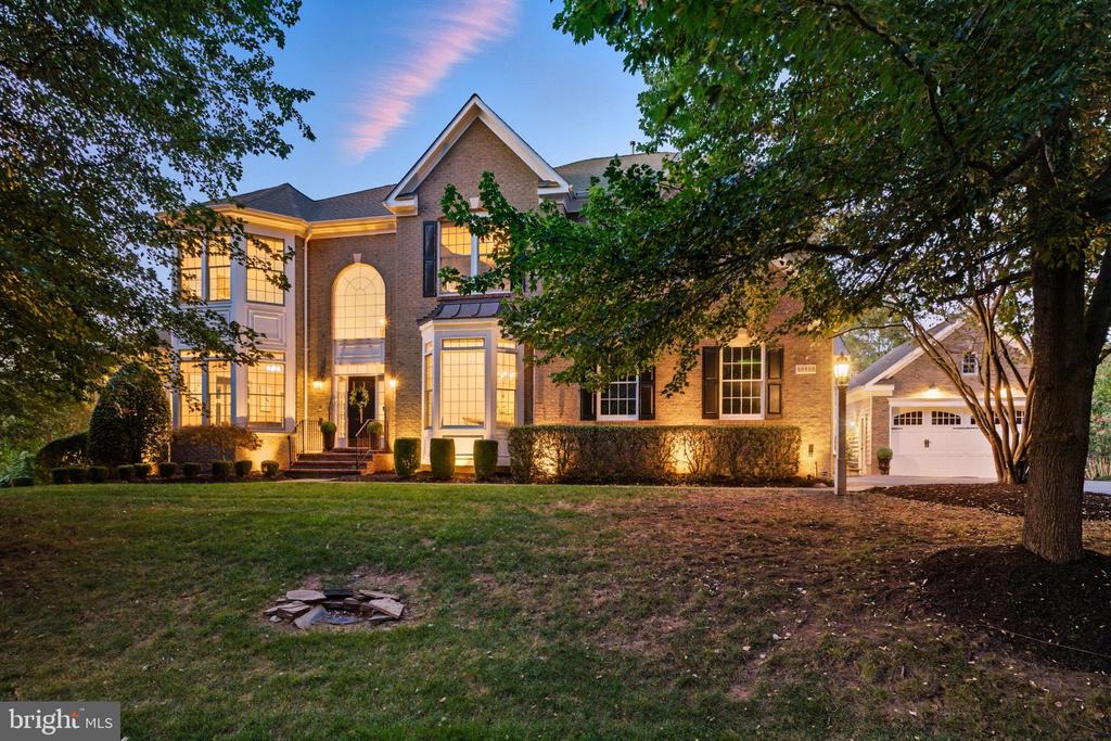 40488 WINDCROFT LANE