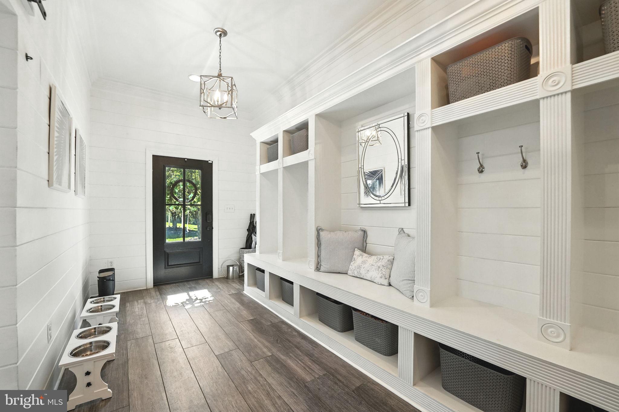 40488 WINDCROFT LANE