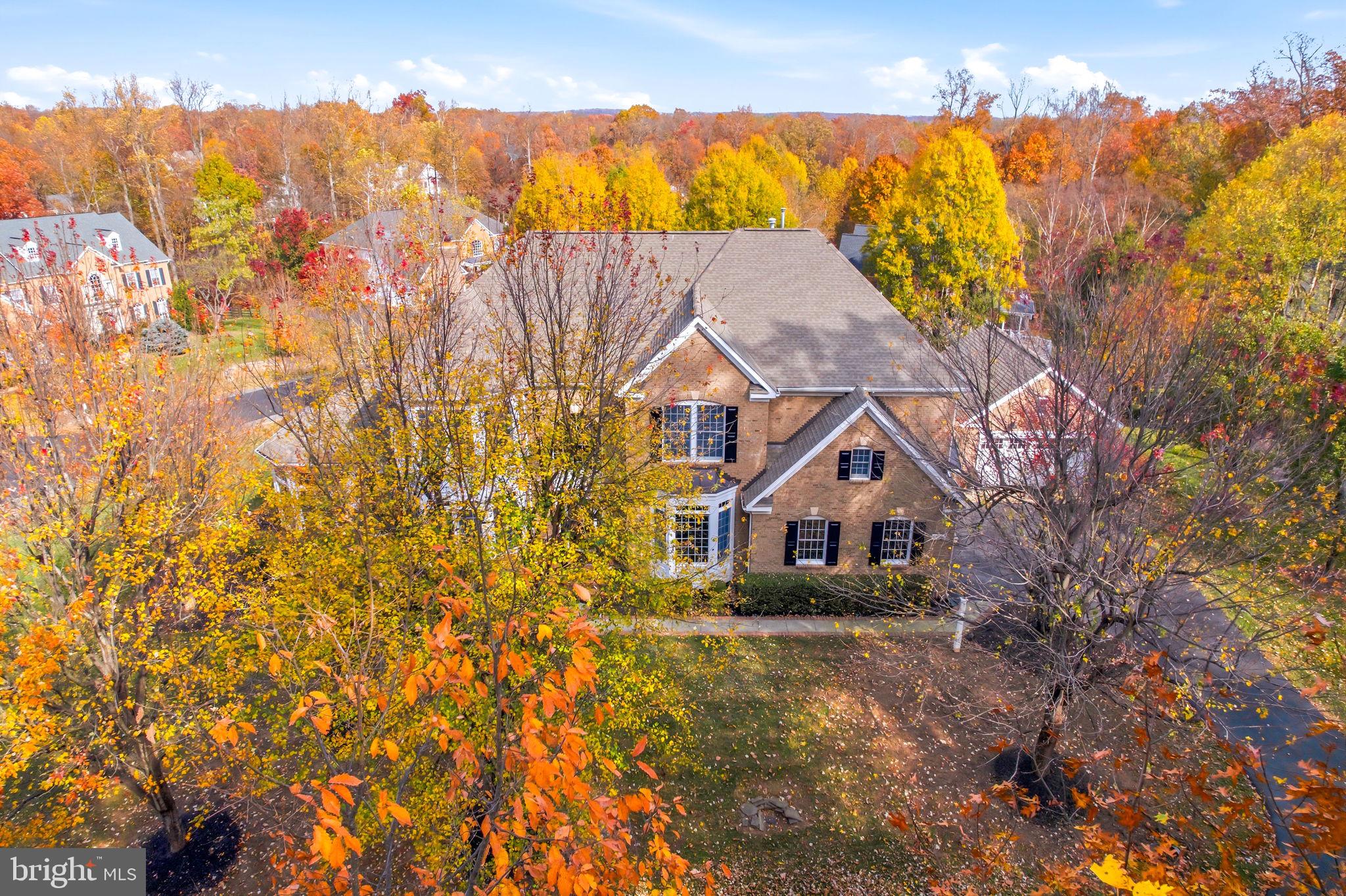 40488 WINDCROFT LANE