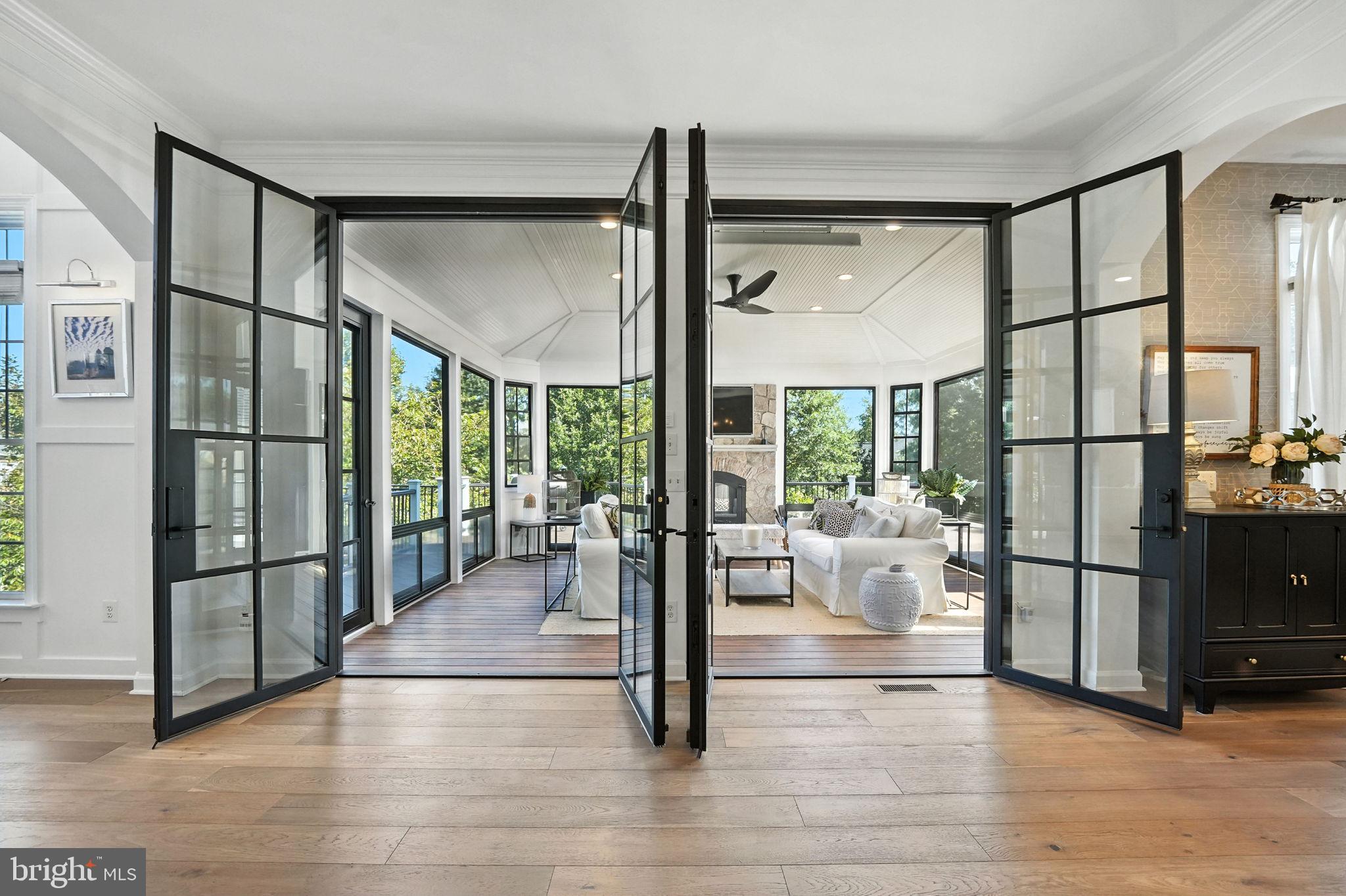 40488 WINDCROFT LANE