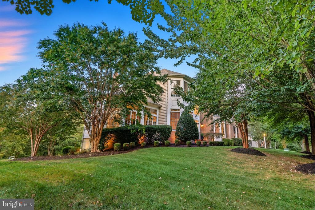 40488 WINDCROFT LANE