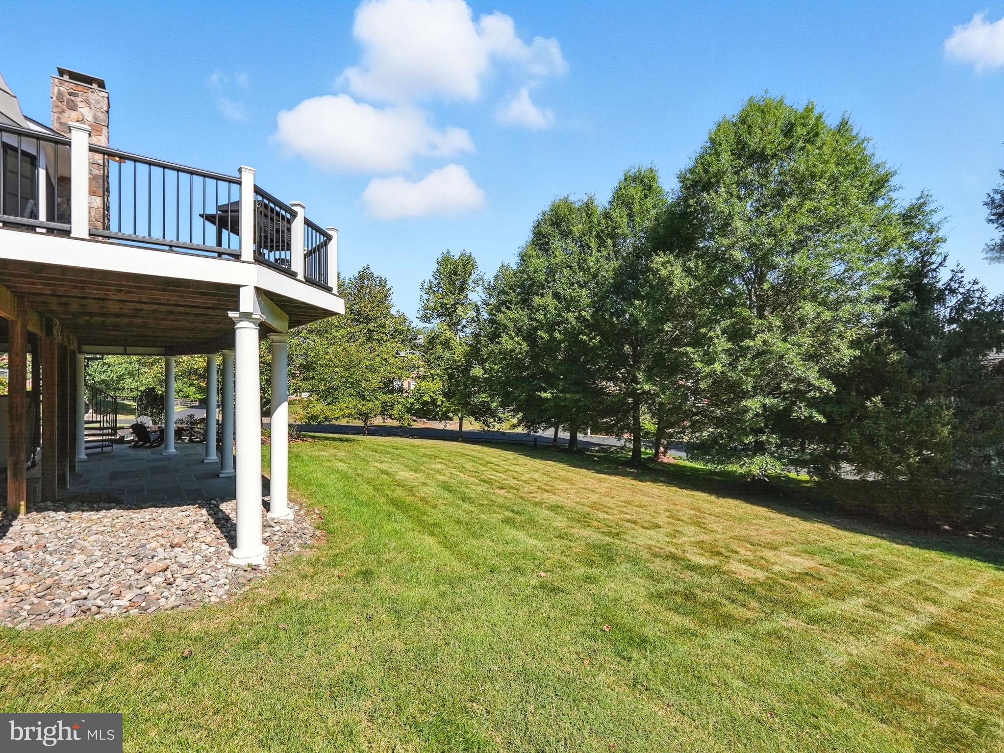 40488 WINDCROFT LANE