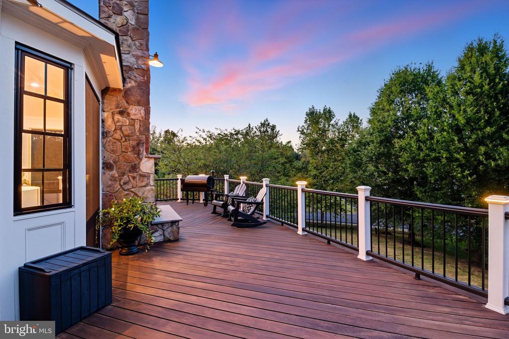 40488 WINDCROFT LANE