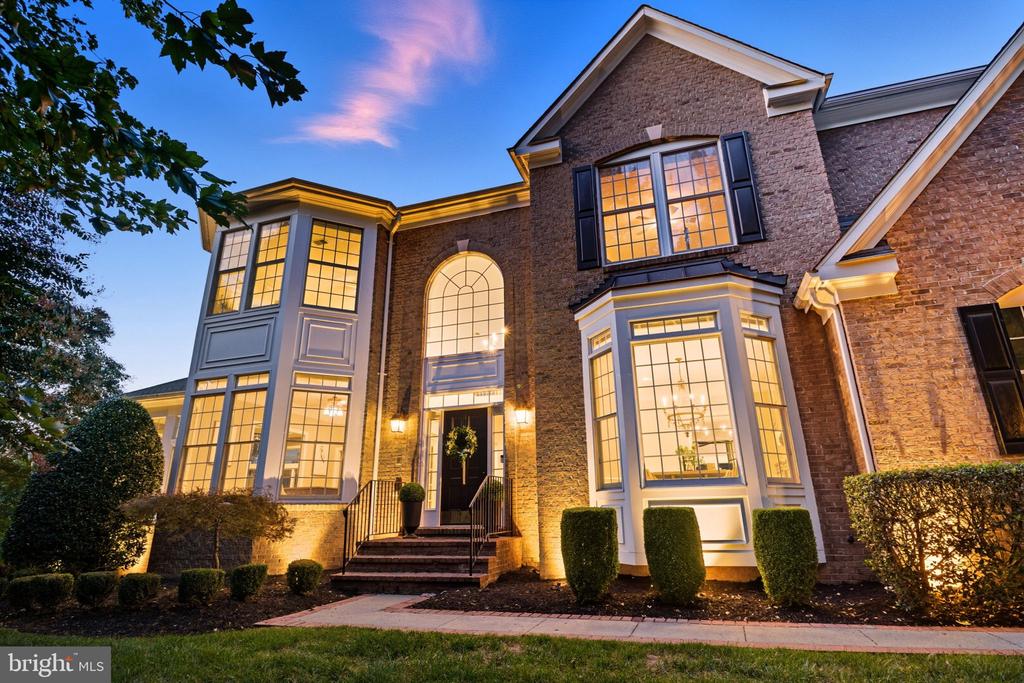 40488 WINDCROFT LANE