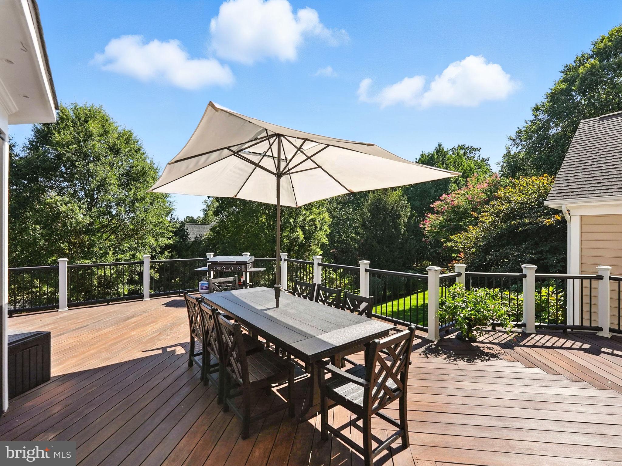 40488 WINDCROFT LANE