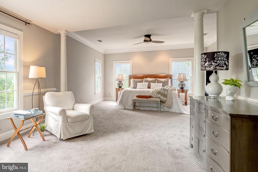 21250 DUBOIS CT COURT