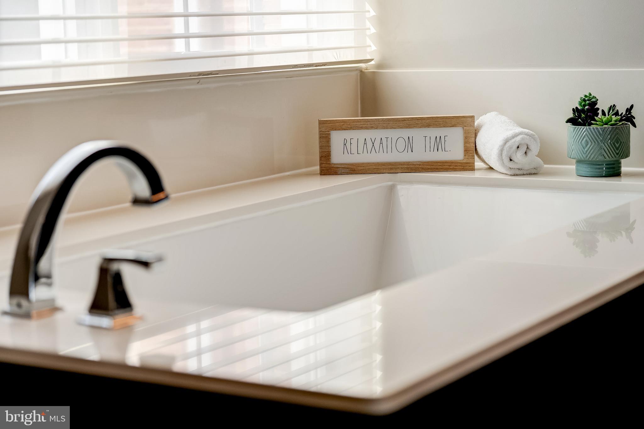 21250 DUBOIS CT COURT