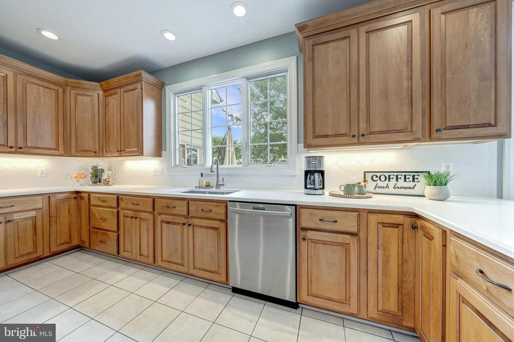 21250 DUBOIS CT COURT