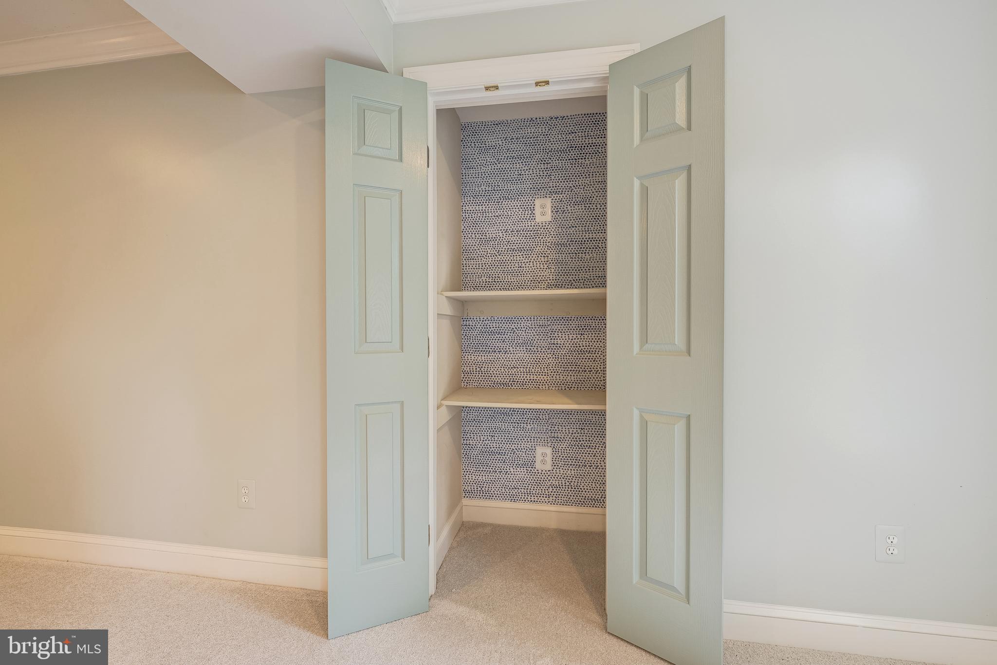 21250 DUBOIS CT COURT