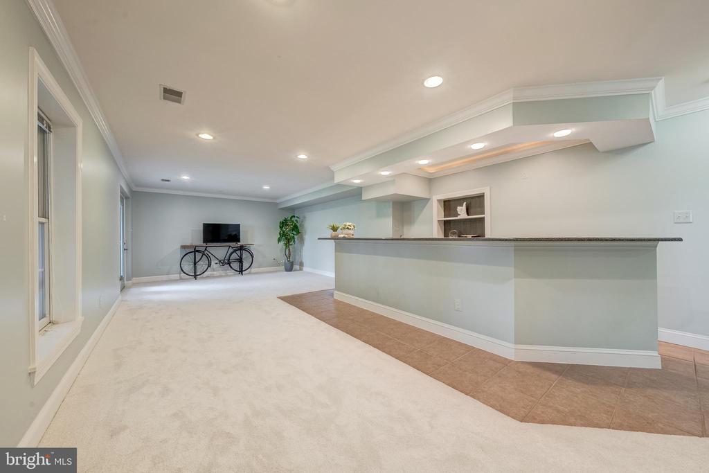 21250 DUBOIS CT COURT