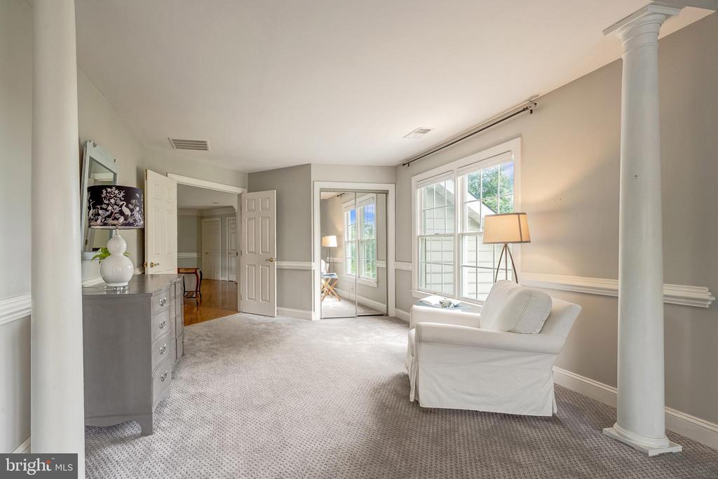 21250 DUBOIS CT COURT