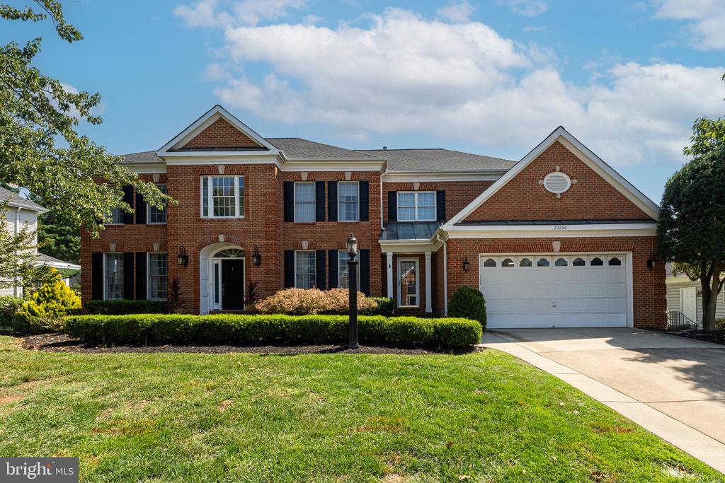 21250 DUBOIS CT COURT