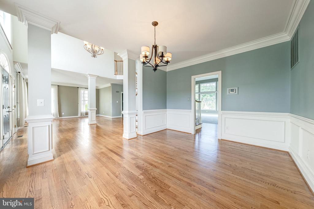 21250 DUBOIS CT COURT