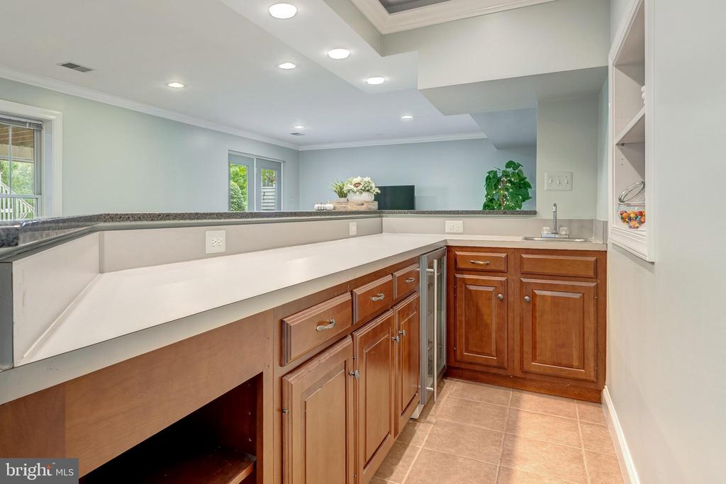 21250 DUBOIS CT COURT