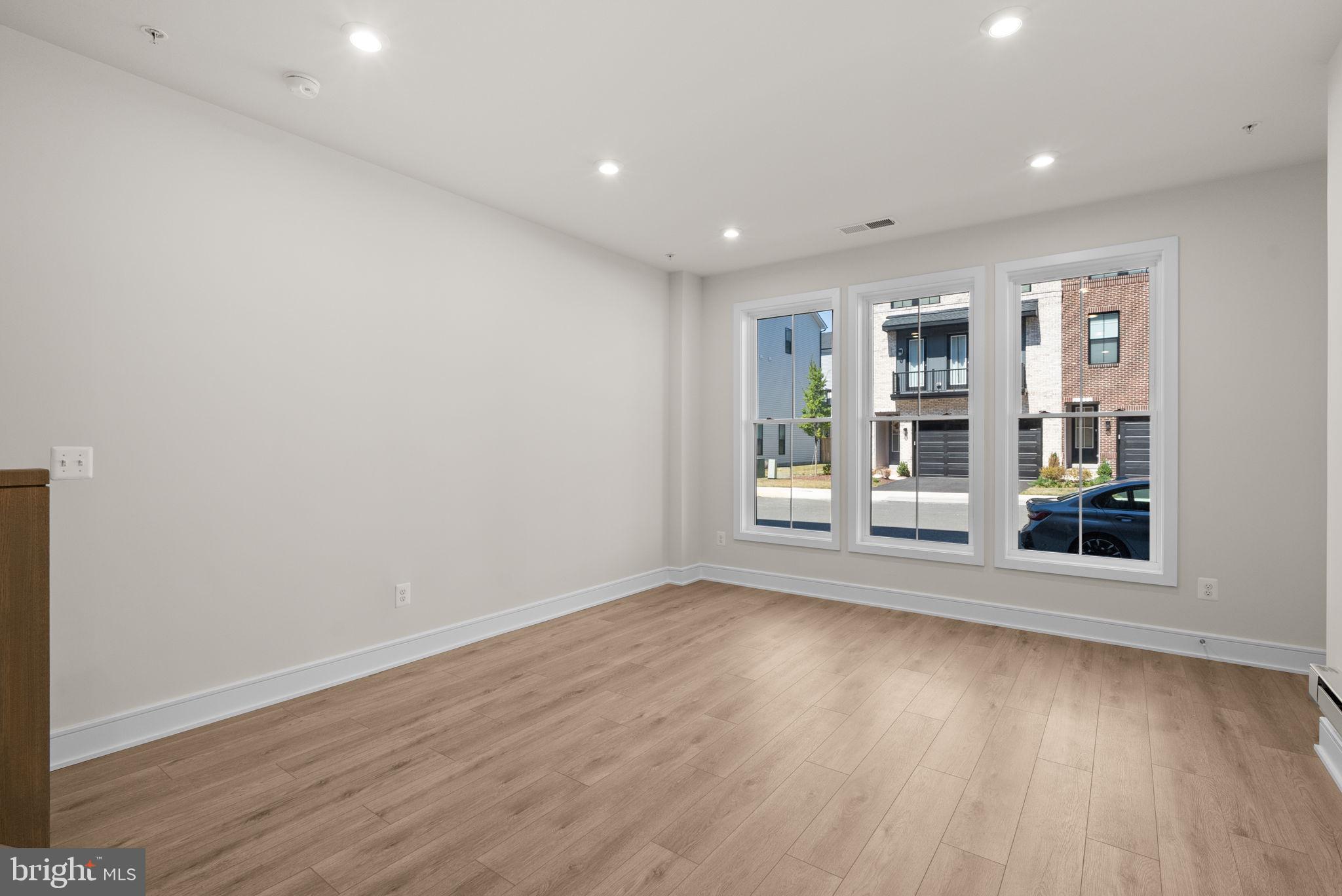 21754 DOLLIS HILL TERRACE