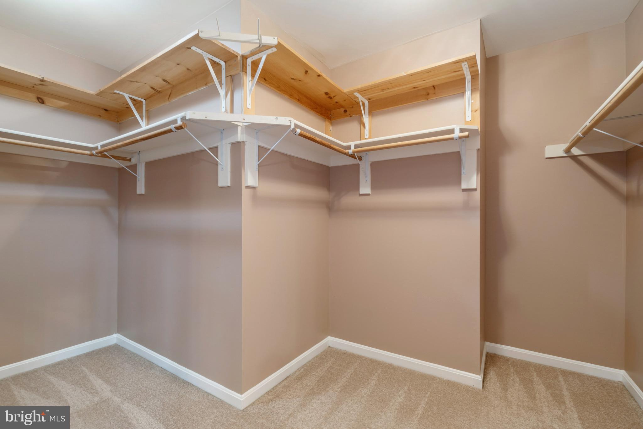 641 SPRINGHOUSE SQUARE SE