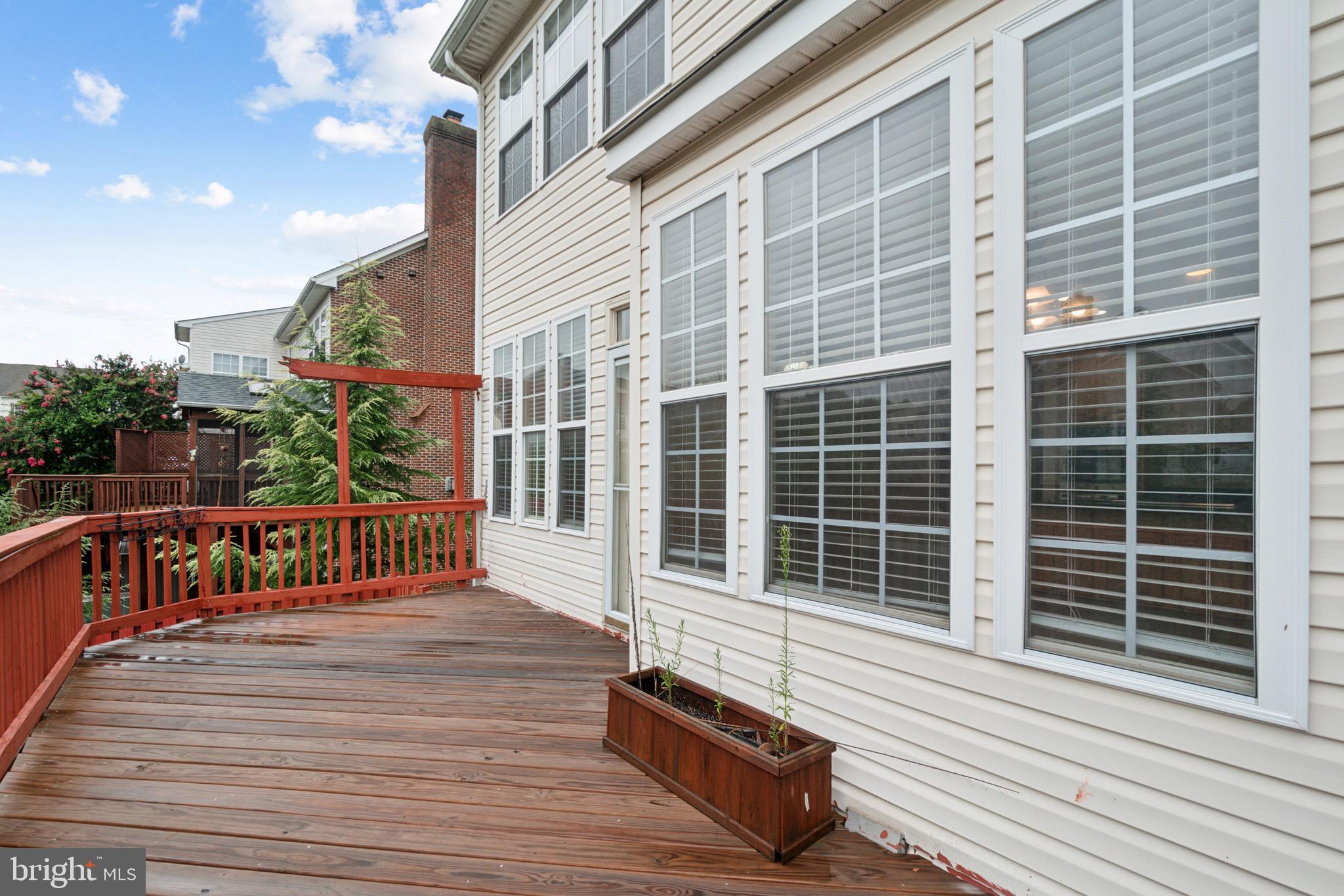 641 SPRINGHOUSE SQUARE SE