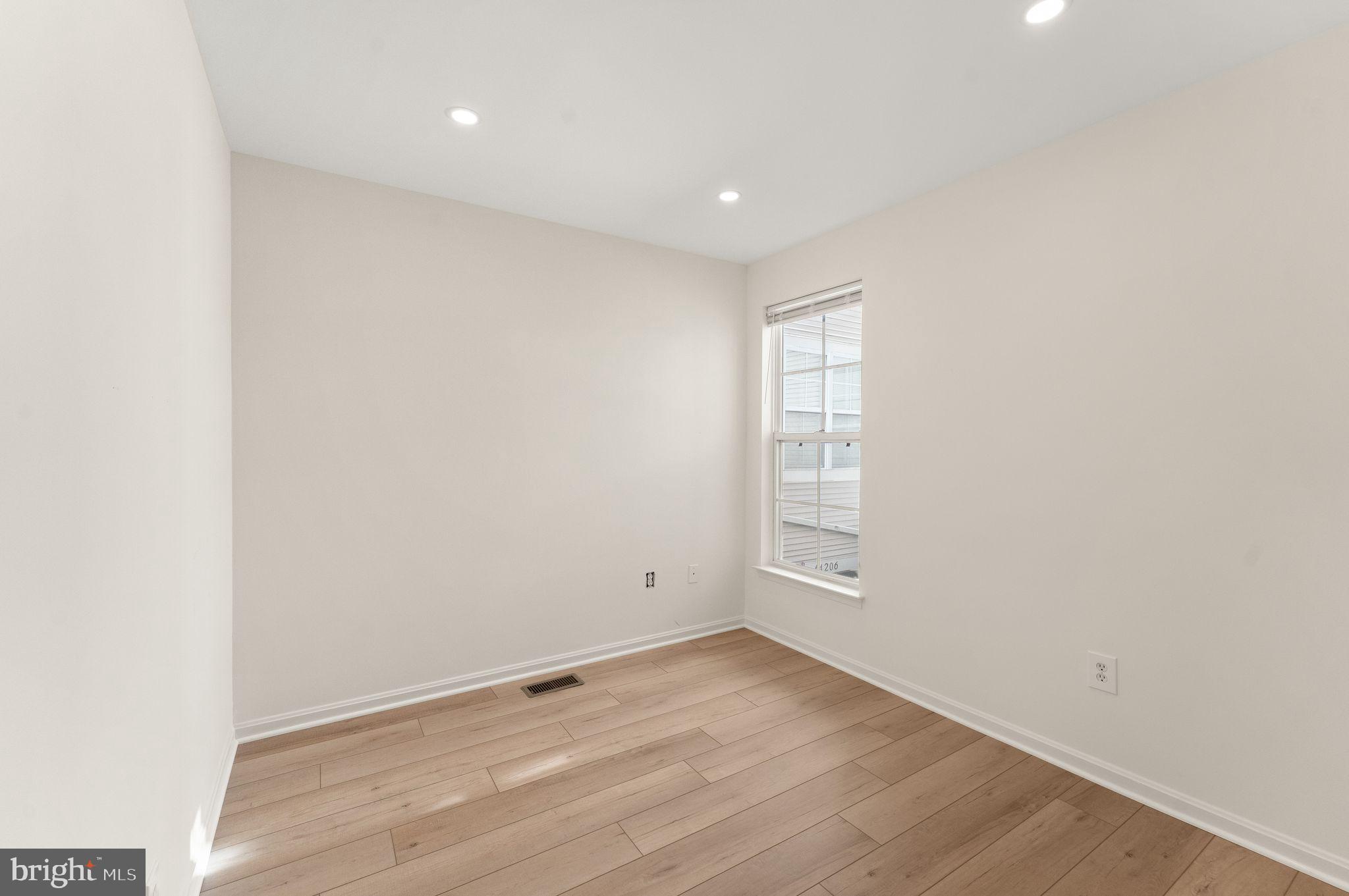 44210 SHADY GLEN TERRACE