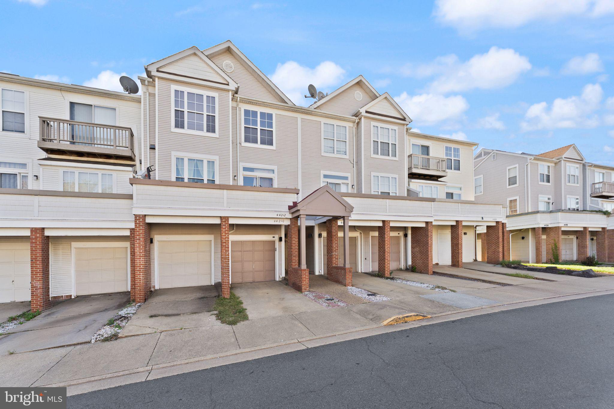 44210 SHADY GLEN TERRACE