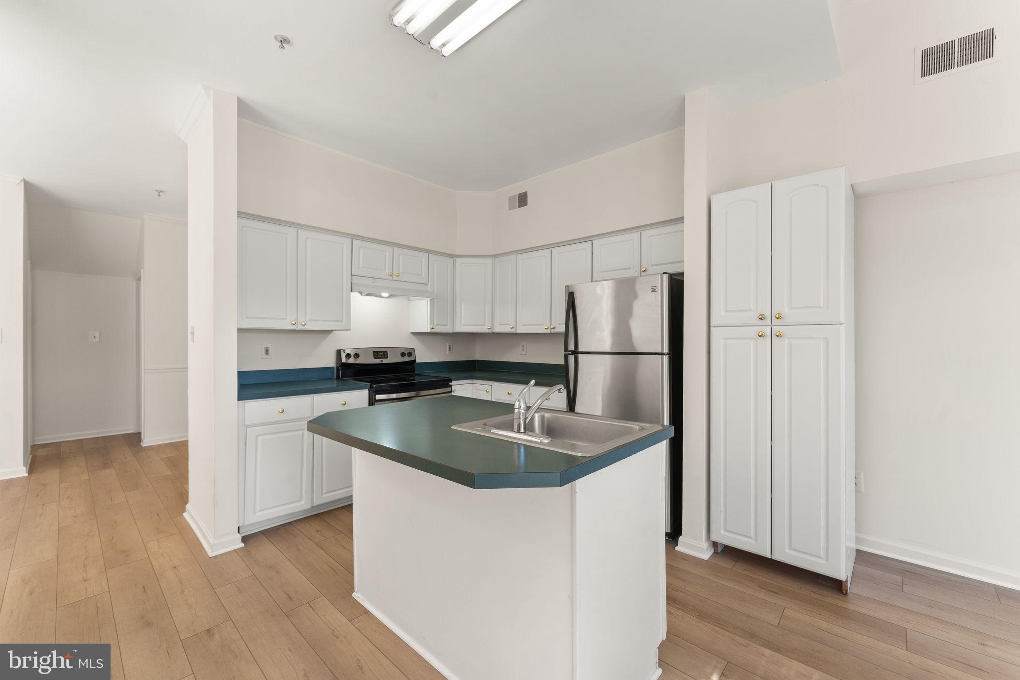 44210 SHADY GLEN TERRACE