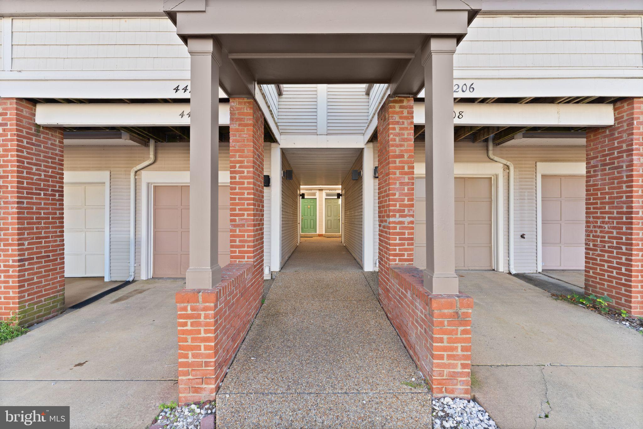 44210 SHADY GLEN TERRACE