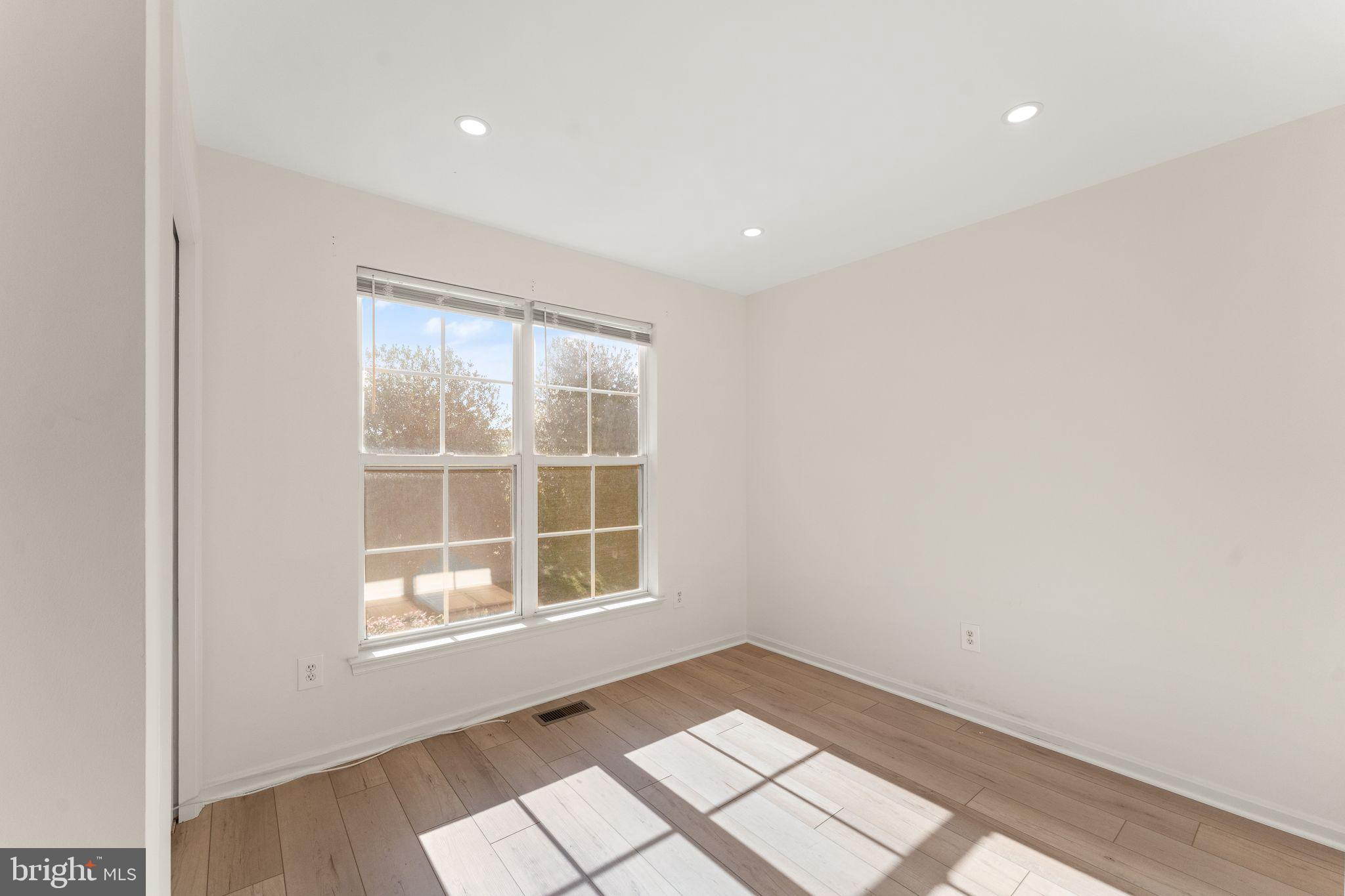 44210 SHADY GLEN TERRACE