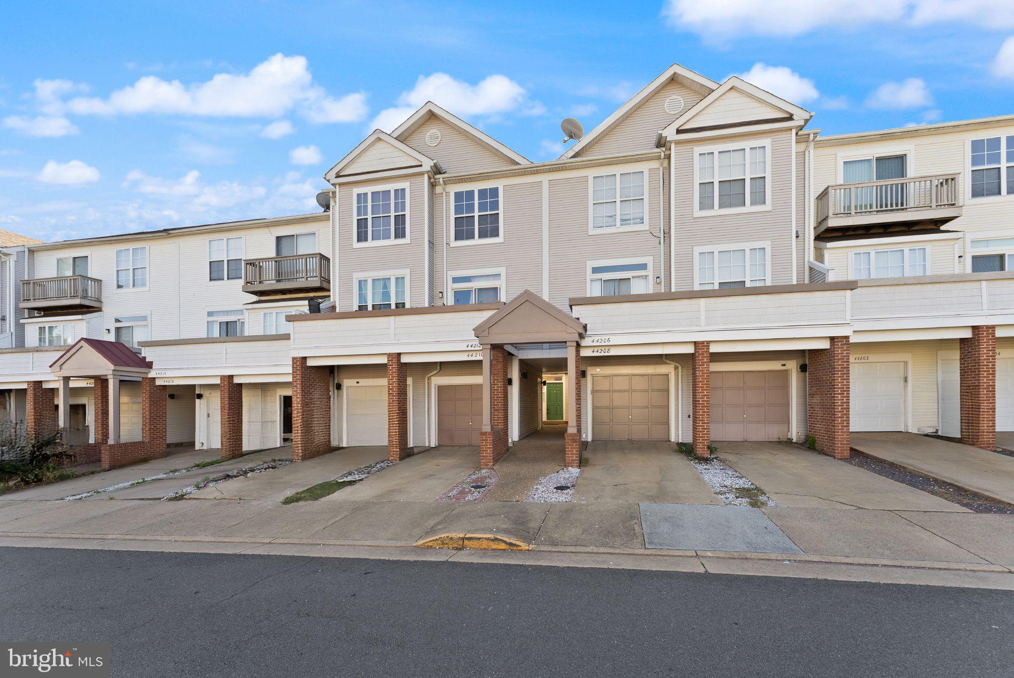 44210 SHADY GLEN TERRACE