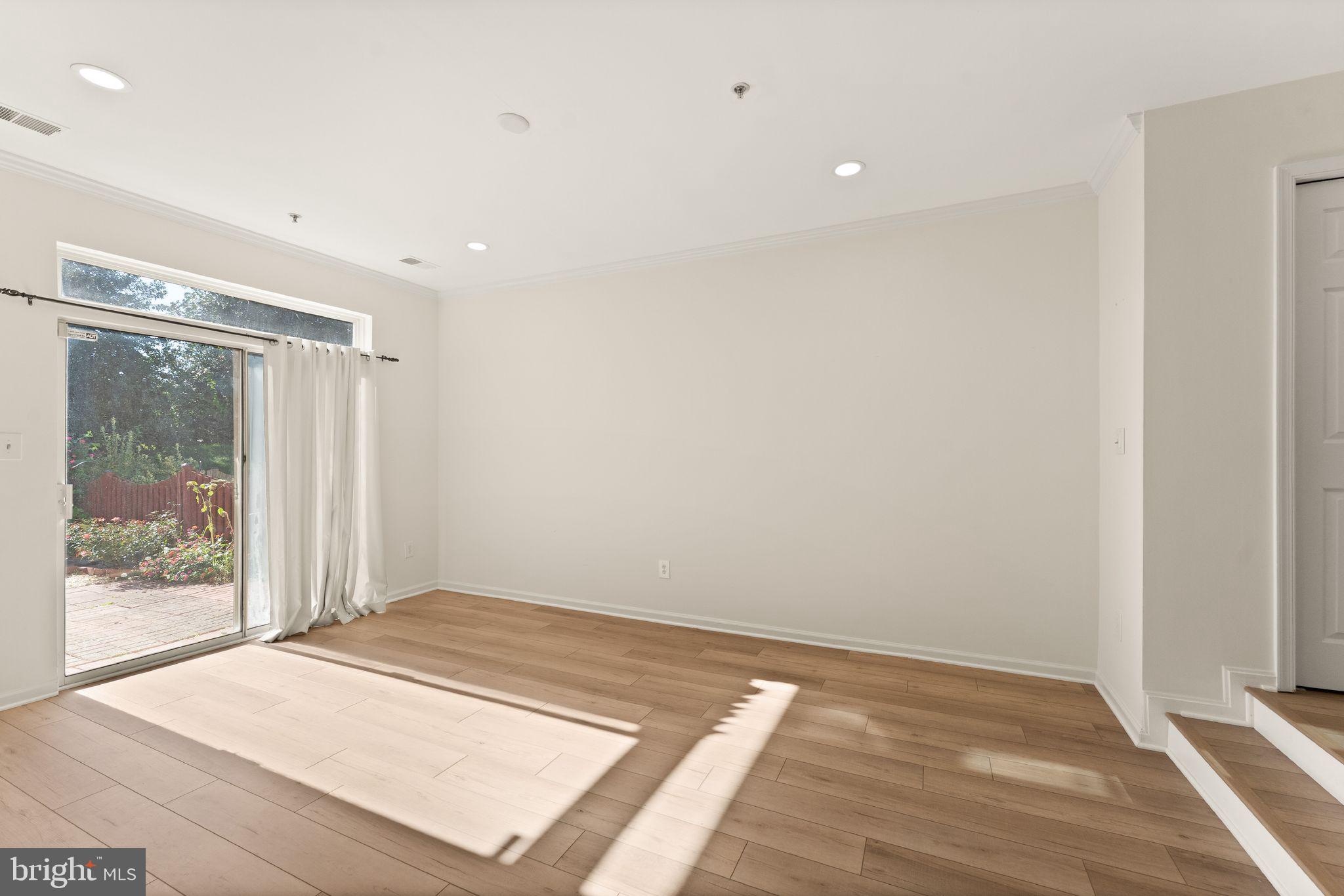 44210 SHADY GLEN TERRACE