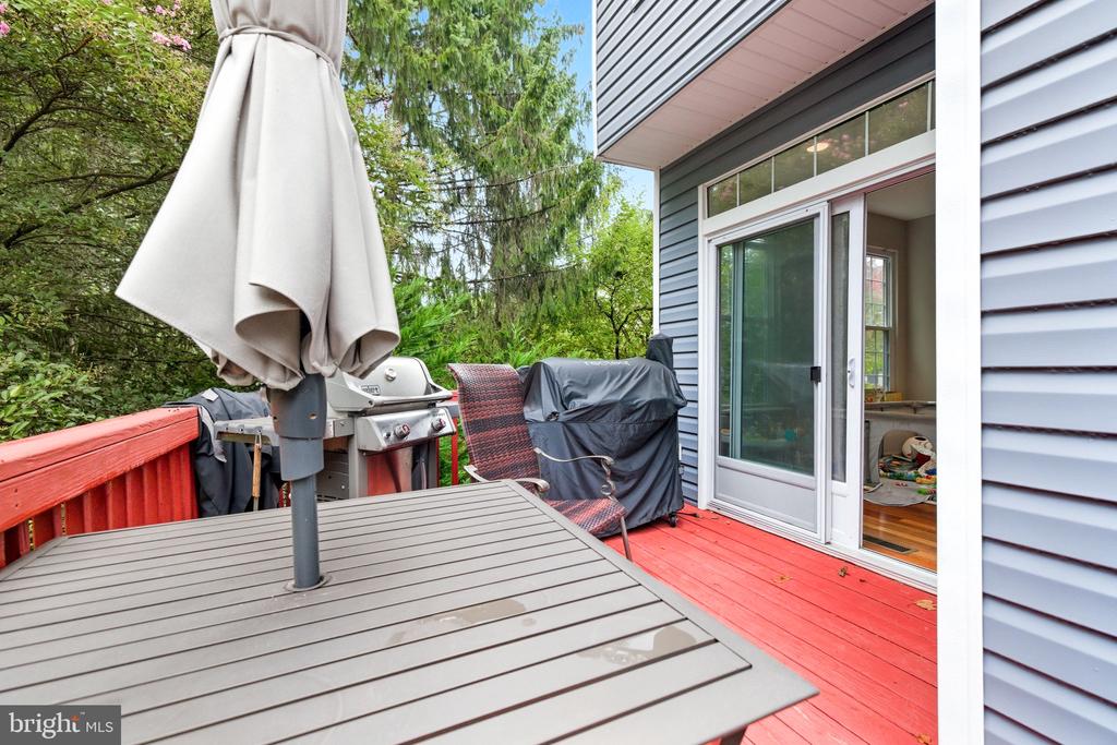 47587 COMER SQUARE