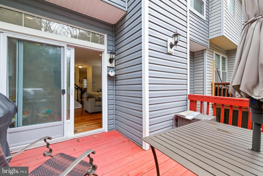 47587 COMER SQUARE