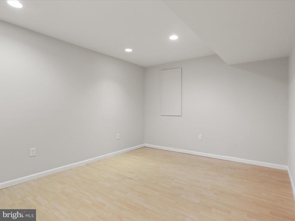 41639 ADAMSON DRIVE