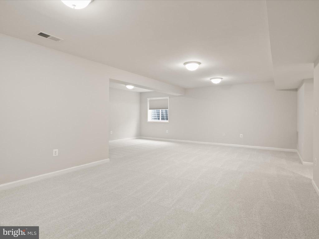 41639 ADAMSON DRIVE