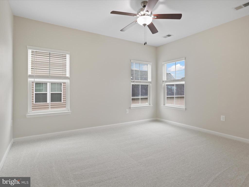 41639 ADAMSON DRIVE