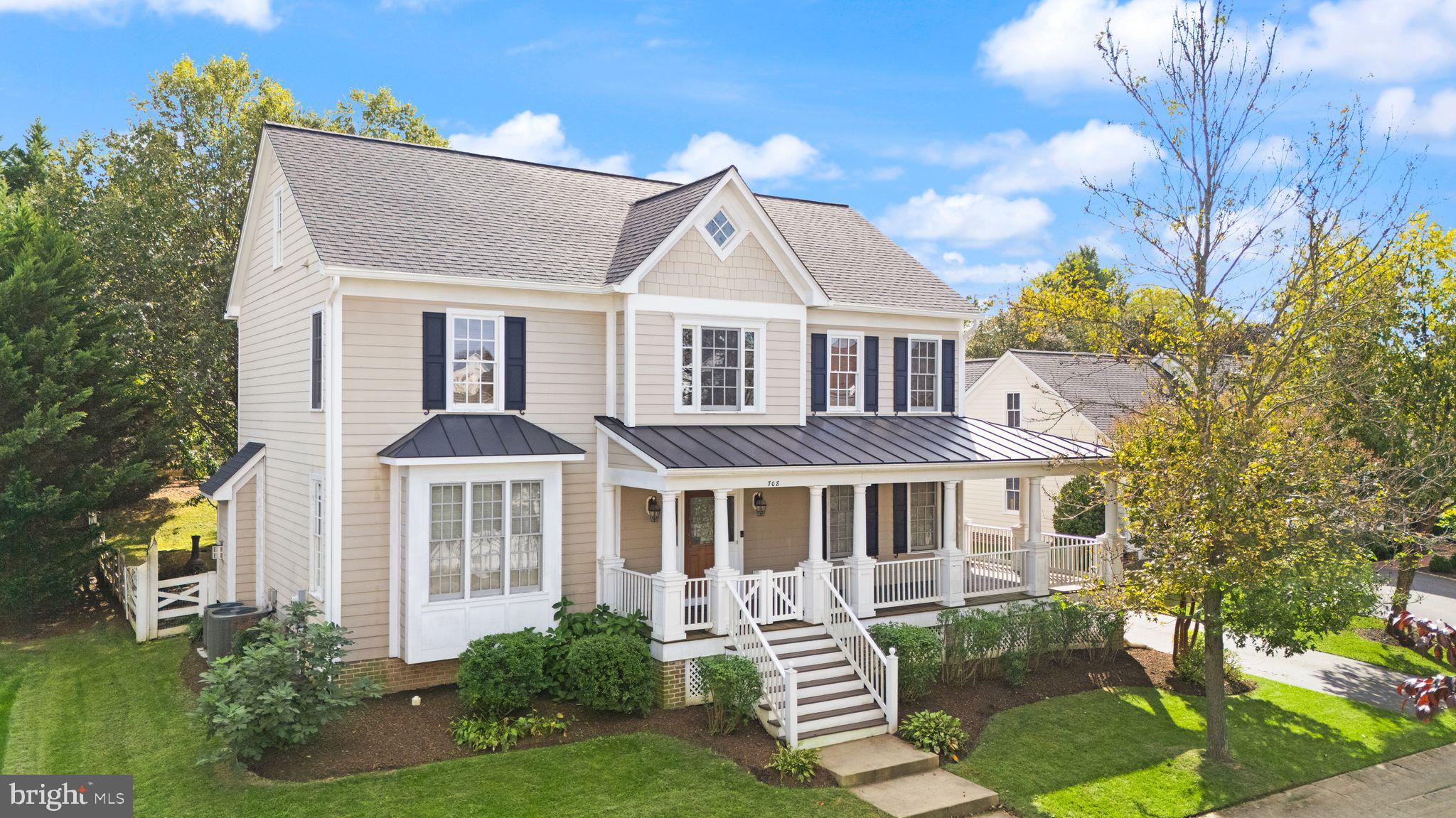 708 IRVINE BANK LANE