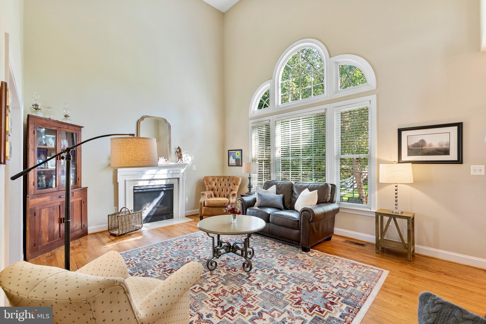 708 IRVINE BANK LANE